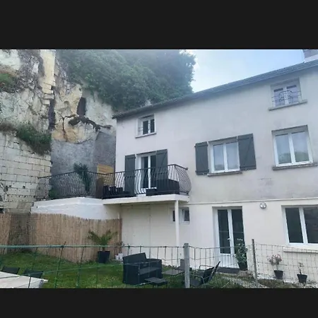 Maison Flanc De Coteau 度假居